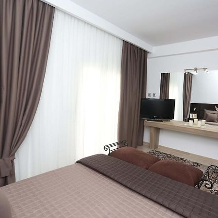 פפקוהורי Philoxenia Boutique Suites & Studios מראה חיצוני תמונה